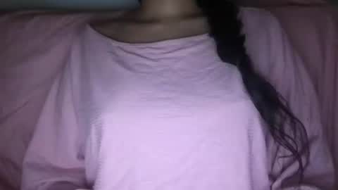 Snapshot of lailayousef chatting on 01-04-25, 01:10 Laila Yousef online show from 01-04-25, 01:10