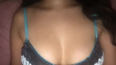 Snapshot of lailayousef chatting on 01-05-25, 06:02 Laila Yousef online show from 01-05-25, 06:02