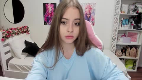 Snapshot of lain__ chatting on 12-01-24, 10:53 Kira online show from 12-01-24, 10:53