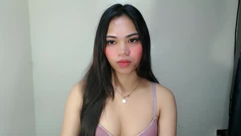 laire online show from 05-04-26, 07:15
