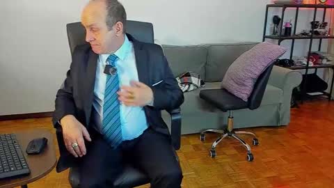 lajose52 online show from 11-08-25, 07:12