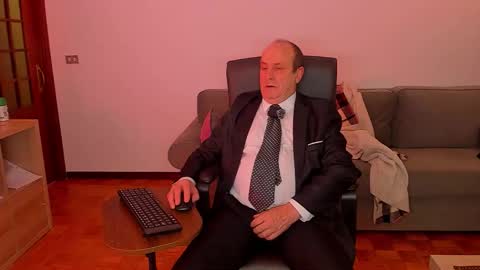 lajose52 online show from 11-23-25, 04:40