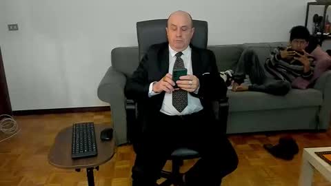 lajose52 online show from 12-21-25, 07:54