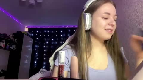 Zofia online show from 04-18-26, 08:18