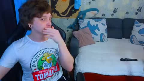 Snapshot of laksmrrr chatting on 05-16-26, 09:39 Lu Alex online show from 05-16-26, 09:39