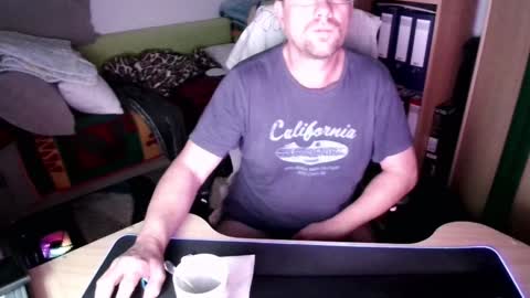 Leonidas online show from 12-18-24, 05:37