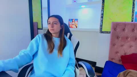 Lala clark online show from 11-18-25, 11:36