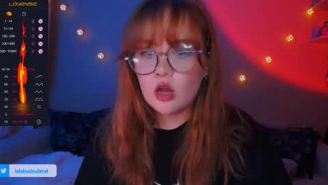 Snapshot of lala_loulou chatting on 09-21-25, 08:10 Nicky online show from 09-21-25, 08:10