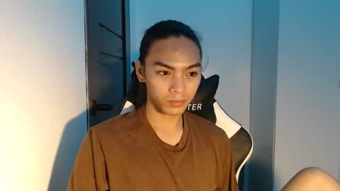 Snapshot of lalakinghugecock_2 chatting on 09-15-25, 06:19 lalakinghugecock_2 online show from 09-15-25, 06:19