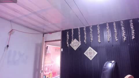 Snapshot of lalanaughty1 chatting on 11-07-25, 12:27 Sofi online show from 11-07-25, 12:27