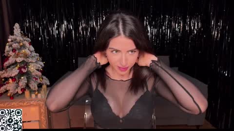 Ellina online show from 01-08-25, 01:11