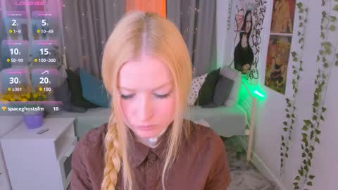 Snapshot of laly_peach chatting on 02-12-25, 05:16 Laly online show from 02-12-25, 05:16