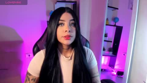 Snapshot of lana_44 chatting on 12-17-24, 09:27 LANA online show from 12-17-24, 09:27
