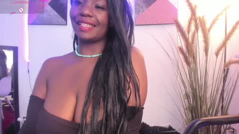 Snapshot of lana__beaux chatting on 12-22-24, 01:23 online show from 12-22-24, 01:23