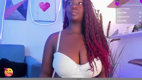 Snapshot of lana__beaux chatting on 02-25-25, 07:14 online show from 02-25-25, 07:14