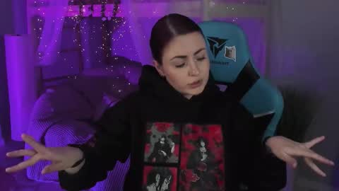 Snapshot of lana__may chatting on 11-08-25, 05:29 just call me Lana and her security online show from 11-08-25, 05:29