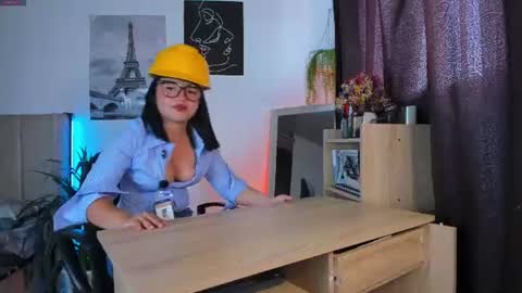 Snapshot of lana_beket_ chatting on 06-10-26, 07:02 Lana online show from 06-10-26, 07:02