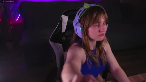 Snapshot of lana_del_kay chatting on 11-07-25, 08:03 Kay online show from 11-07-25, 08:03