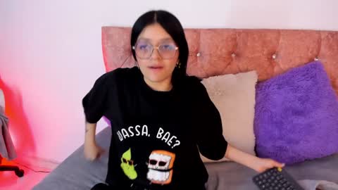 Snapshot of lana_dol chatting on 01-22-25, 12:27 ... . . ... online show from 01-22-25, 12:27