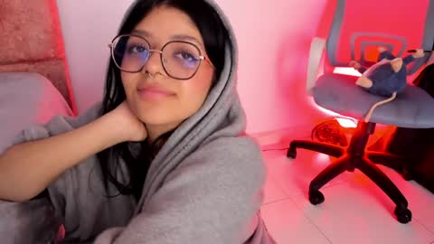 Snapshot of lana_dol chatting on 01-27-25, 03:28 ... . . ... online show from 01-27-25, 03:28