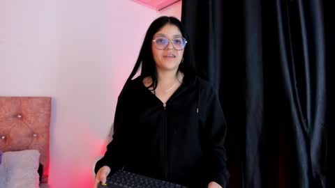 Snapshot of lana_dol chatting on 02-03-25, 06:17 ... . . ... online show from 02-03-25, 06:17