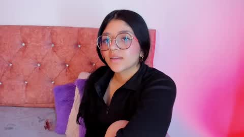 Snapshot of lana_dol chatting on 02-10-25, 03:32 ... . . ... online show from 02-10-25, 03:32