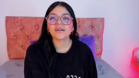 Snapshot of lana_dol chatting on 02-11-25, 11:54 ... . . ... online show from 02-11-25, 11:54