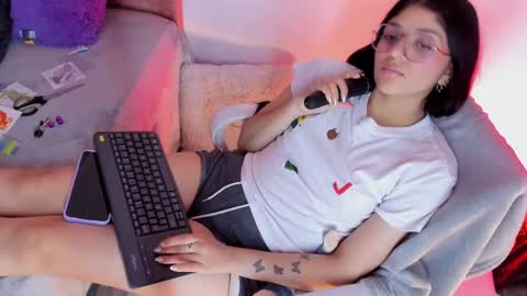 Snapshot of lana_dol chatting on 03-09-25, 03:16 ... . . ... online show from 03-09-25, 03:16