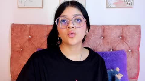 Snapshot of lana_dol chatting on 03-10-25, 06:01 ... . . ... online show from 03-10-25, 06:01