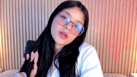 Snapshot of lana_dol chatting on 09-25-25, 12:09 ... . . ... online show from 09-25-25, 12:09