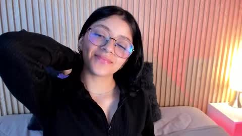 Snapshot of lana_dol chatting on 09-26-25, 04:33 ... . . ... online show from 09-26-25, 04:33