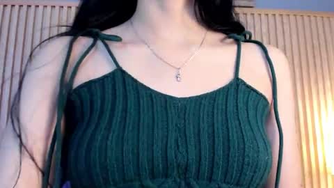 Snapshot of lana_dol chatting on 09-29-25, 12:10 ... . . ... online show from 09-29-25, 12:10