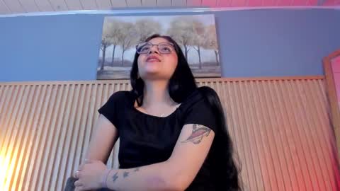 Snapshot of lana_dol chatting on 10-21-25, 01:34 ... . . ... online show from 10-21-25, 01:34