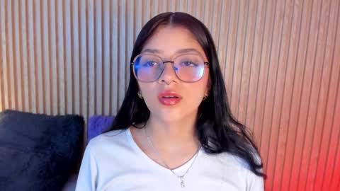 Snapshot of lana_dol chatting on 10-27-25, 01:48 ... . . ... online show from 10-27-25, 01:48