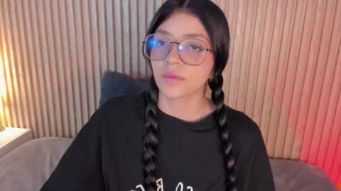 Snapshot of lana_dol chatting on 11-10-25, 01:32 ... . . ... online show from 11-10-25, 01:32