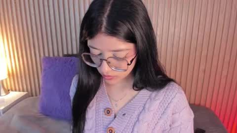 Snapshot of lana_dol chatting on 11-18-25, 12:53 ... . . ... online show from 11-18-25, 12:53