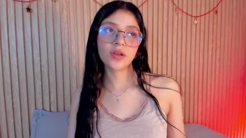 Snapshot of lana_dol chatting on 11-29-25, 11:13 ... . . ... online show from 11-29-25, 11:13