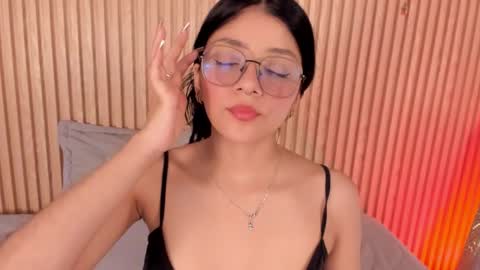 Snapshot of lana_dol chatting on 12-14-25, 01:38 ... . . ... online show from 12-14-25, 01:38