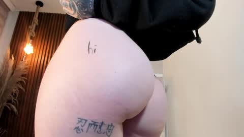 Lana     igauroraaaaaaaaa 1 online show from 02-03-25, 08:24