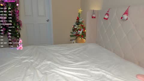 Snapshot of lana_moreno chatting on 12-18-24, 07:52 Lana online show from 12-18-24, 07:52