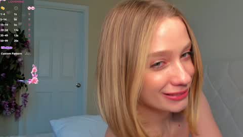 Snapshot of lana_moreno chatting on 01-15-25, 08:58 Lana online show from 01-15-25, 08:58