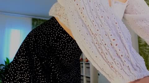 Lana online show from 12-27-24, 10:55