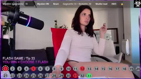 Snapshot of lana_the_virus chatting on 09-29-25, 12:32 Lana The Virus online show from 09-29-25, 12:32