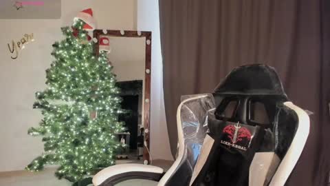 Lana online show from 01-24-25, 10:53