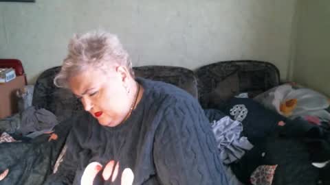 lanacat555 online show from 12-17-25, 12:22