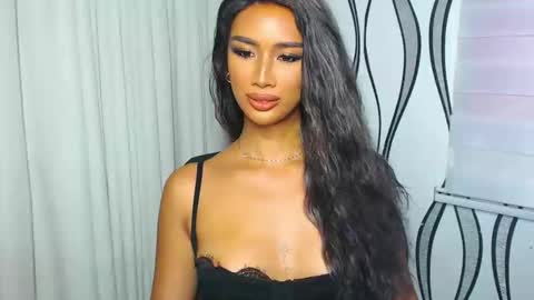 Lana online show from 01-04-25, 01:42