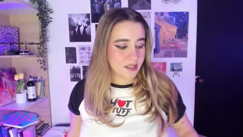 lanaherondale_ online show from 10-06-25, 09:12