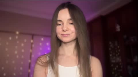 Snapshot of lanaloulou chatting on 02-07-25, 11:03 Lana online show from 02-07-25, 11:03