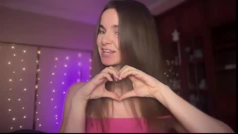 Snapshot of lanaloulou chatting on 03-11-25, 11:37 Lana online show from 03-11-25, 11:37