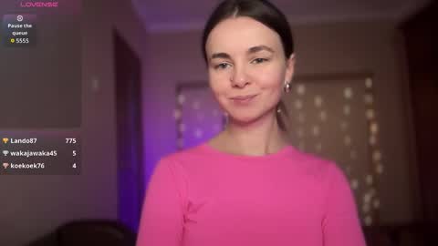 Snapshot of lanaloulou chatting on 09-30-25, 02:38 Lana online show from 09-30-25, 02:38